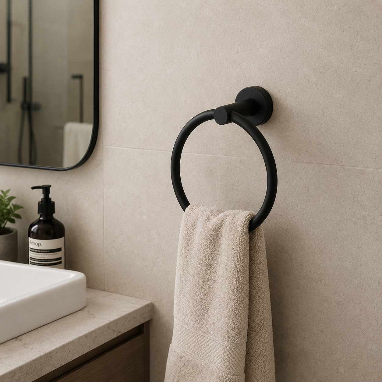 Black Round Towel Ring