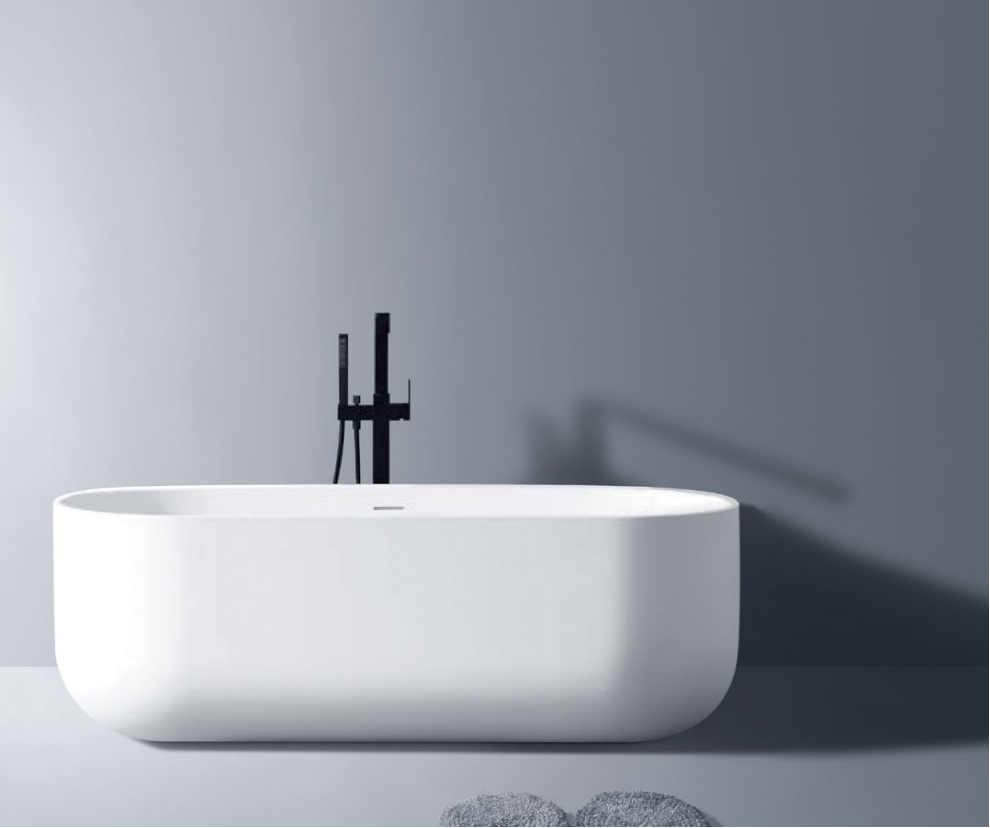 Lilac 1700mm Gloss White Freestanding Bath – Sleek Minimalist Oval Design